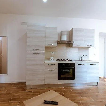 Central House - Apartments In Naples Room photo