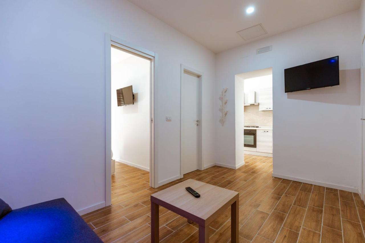 Aparthotel House - In *