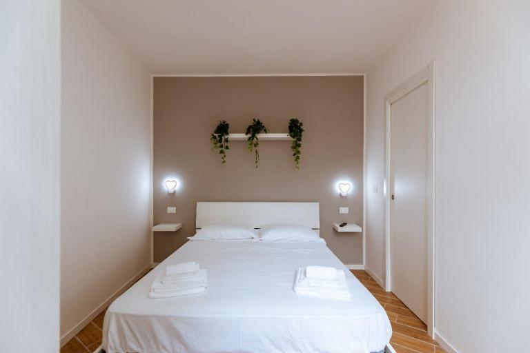 Aparthotel House - In