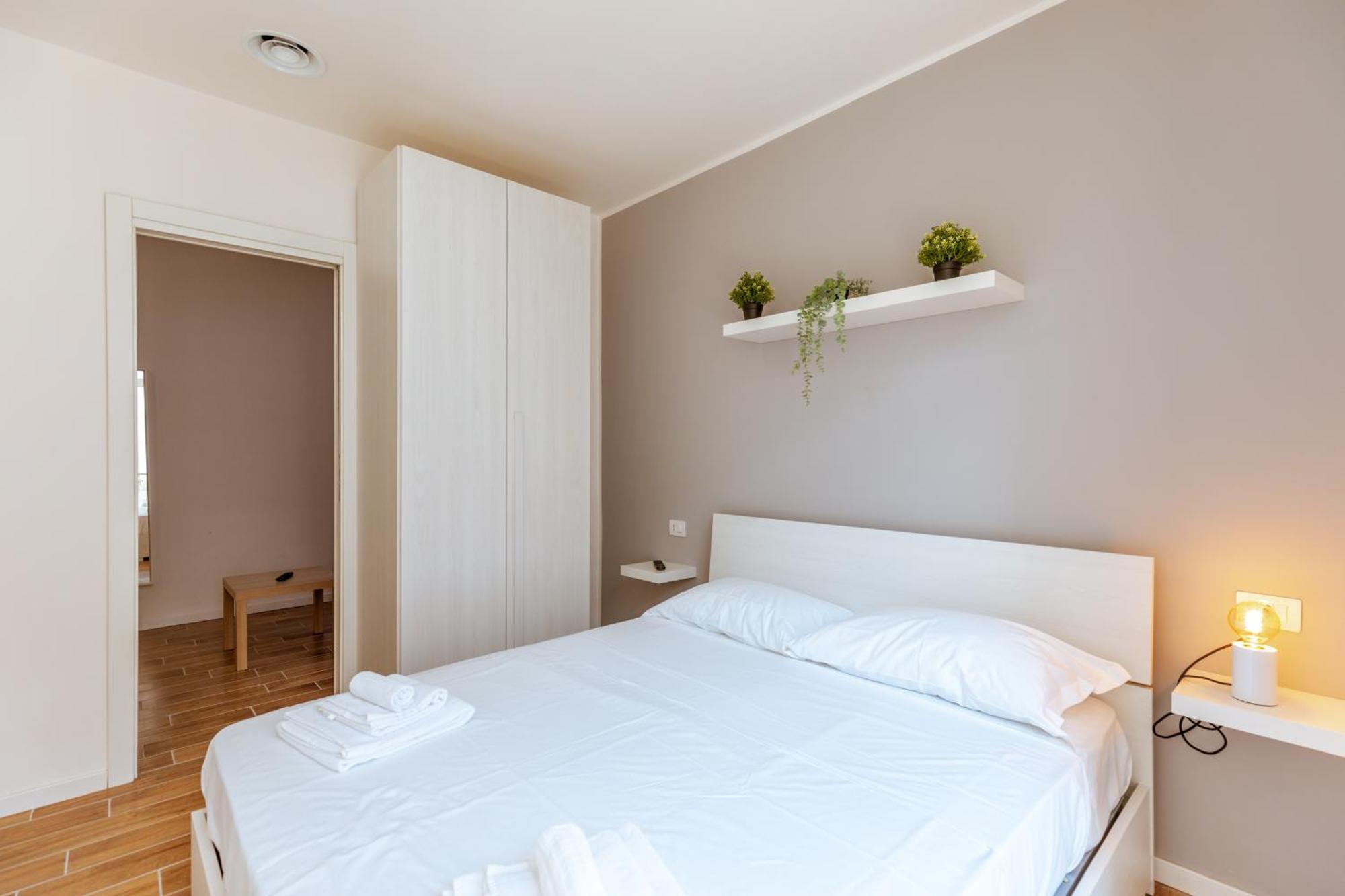 Aparthotel House - In *